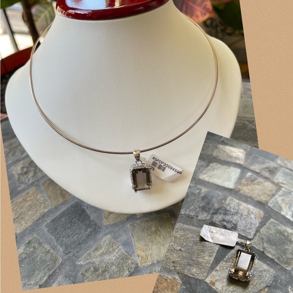 Smokey Quartz 0.22 ct. CZ 0.05 ct. Sterling silver pendant - Picture 2 of 9